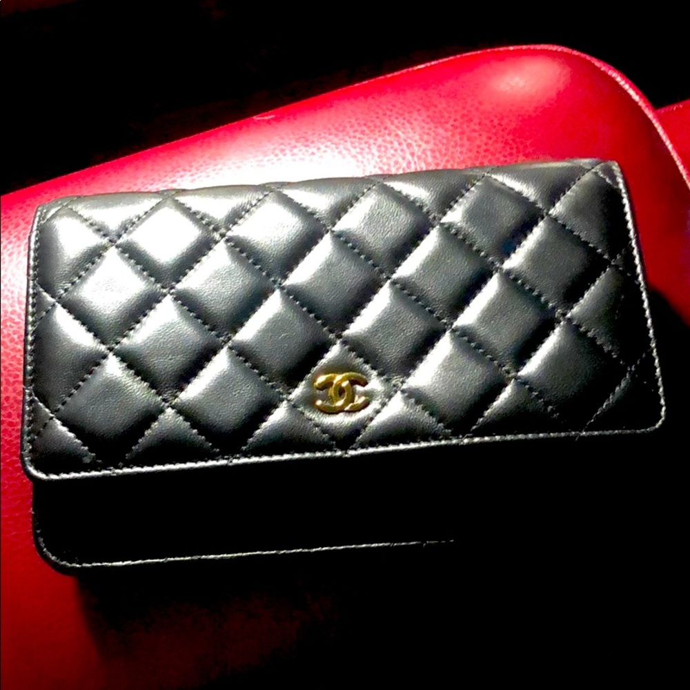 CHANEL WOC - Picture 2 of 16